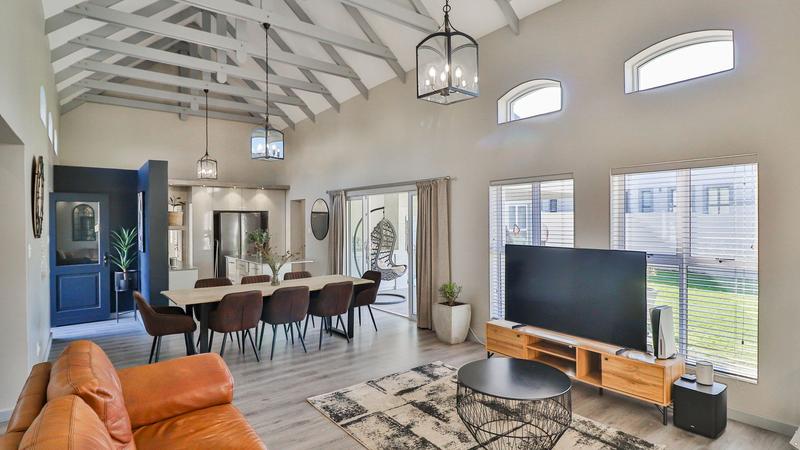 To Let 4 Bedroom Property for Rent in Kingswood Golf Estate Western Cape